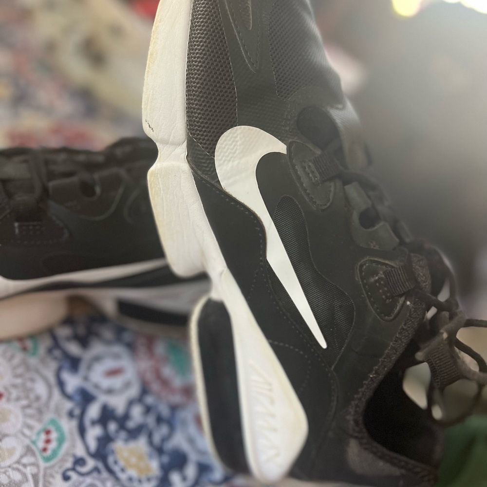 Like New Nike Air Max